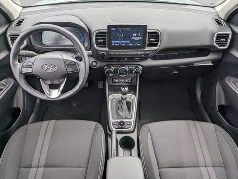 Used 2026 Hyundai Venue SEL FWD image 15