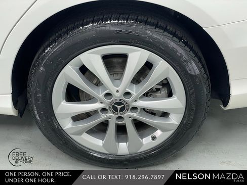 Used 2020 Mercedes-Benz C 300 4MATIC Sedan image 12