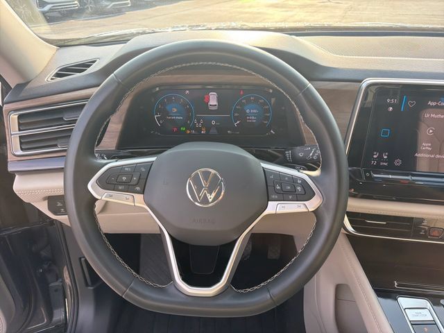 Certified 2024 Volkswagen Atlas SE w/ Panoramic Sunroof Package AWD/4WD image 16