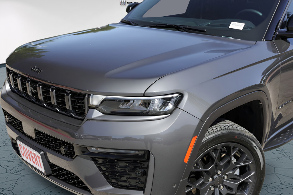 Used 2026 Jeep Grand Cherokee L Summit w/ Obsidian Package AWD/4WD image 3