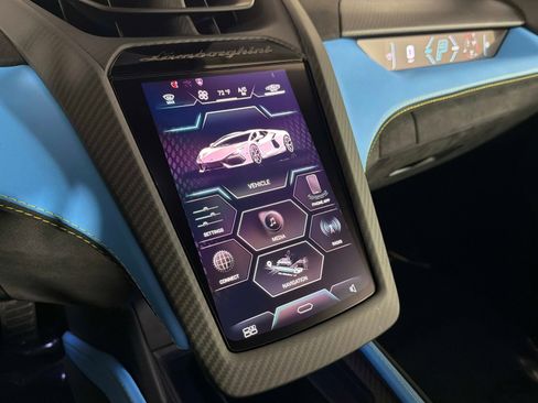 Used 2025 Lamborghini Revuelto AWD/4WD image 37