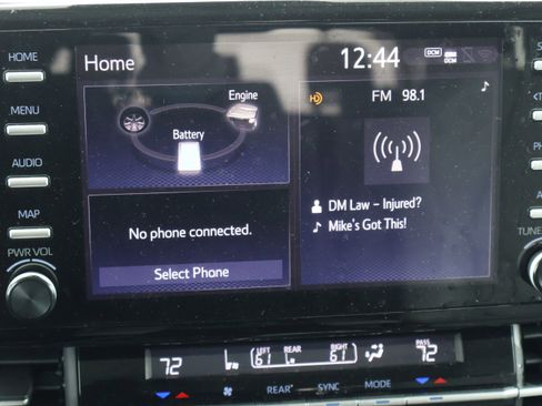 Used 2024 Toyota Sienna XLE image 25