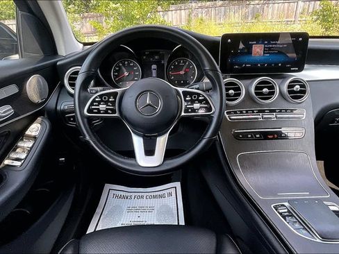 Used 2021 Mercedes-Benz GLC 300 4MATIC image 5