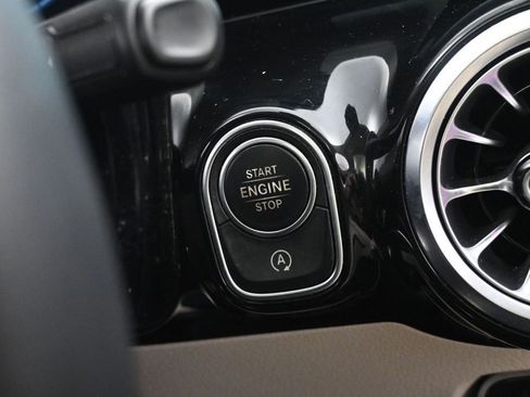 Used 2022 Mercedes-Benz GLA 250 4MATIC w/ Premium Package Lite image 45