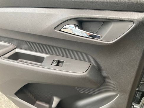 New 2027 Chevrolet Bolt LT w/ Comfort Package FWD image 18