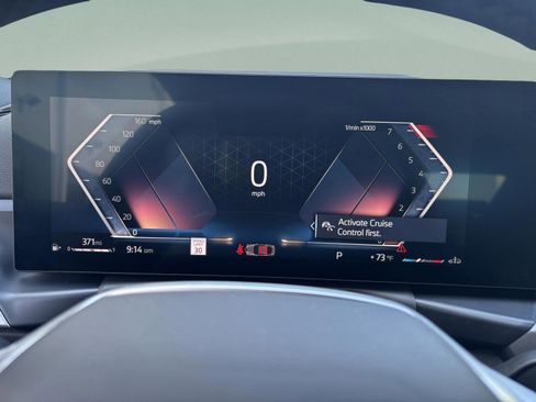 Used 2025 BMW 230i Coupe w/ Premium Package image 14