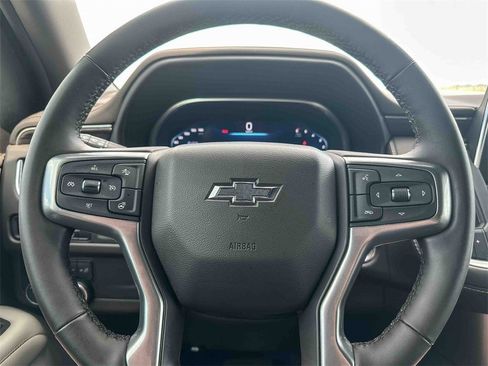 Used 2023 Chevrolet Tahoe Z71 w/ Luxury Package image 28