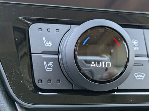 New 2026 Toyota Grand Highlander Platinum image 26