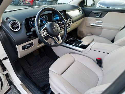 Used 2022 Mercedes-Benz GLA 250 4MATIC image 19