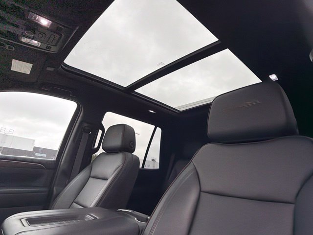 Used 2024 Chevrolet Tahoe High Country AWD/4WD image 28