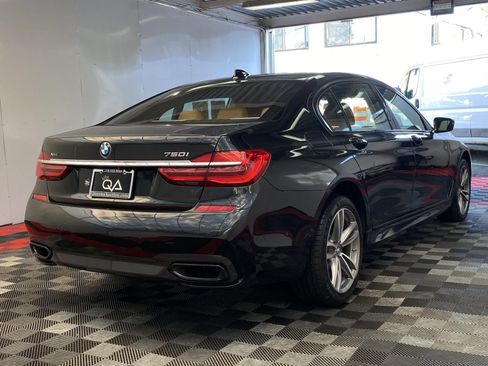 Used 2019 BMW 750i xDrive w/ Executive Package AWD/4WD image 9