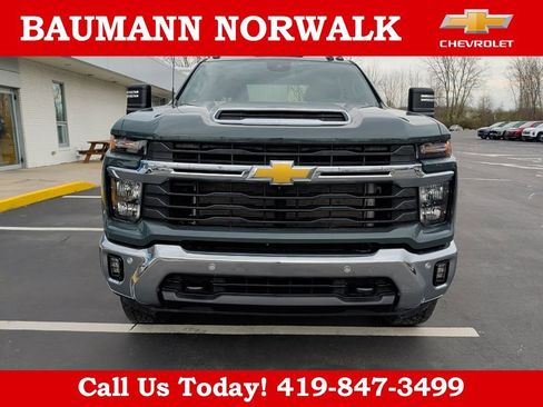 Used 2025 Chevrolet Silverado 2500 LT w/ Texas Edition image 8