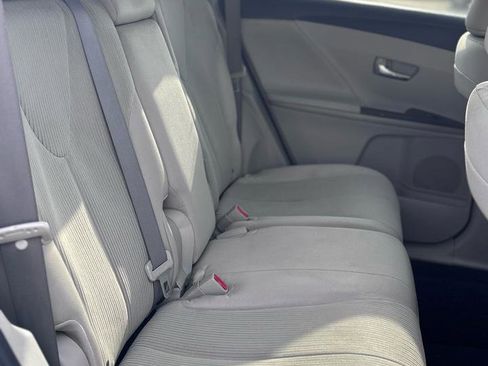 Used 2010 Toyota Venza 4X2 I4 image 8