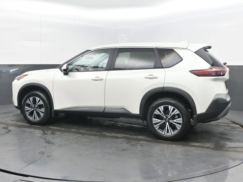 Certified 2023 Nissan Rogue SV image 5