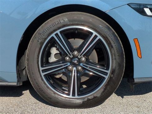 Used 2024 Ford Mustang Coupe image 11