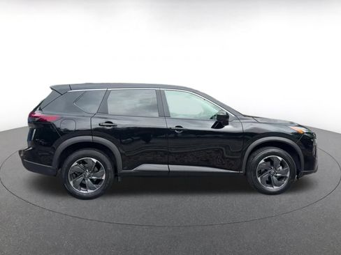 Used 2025 Nissan Rogue SV FWD image 15