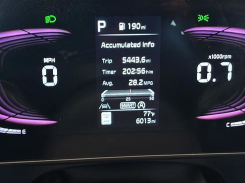 Used 2025 Kia Sportage EX image 7