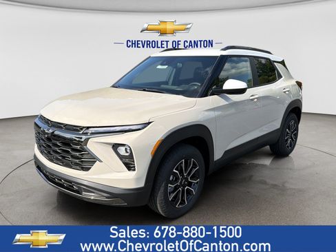 New 2026 Chevrolet TrailBlazer ACTIV w/ Driver Confidence Package AWD/4WD image 1