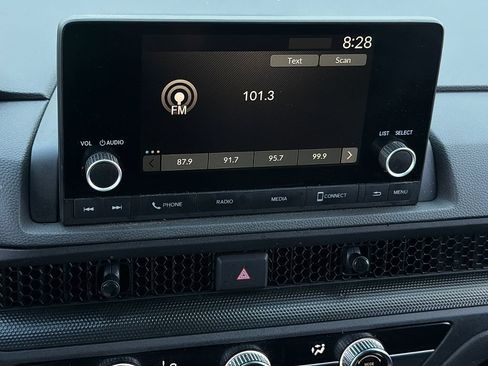 Used 2025 Honda CR-V LX image 15