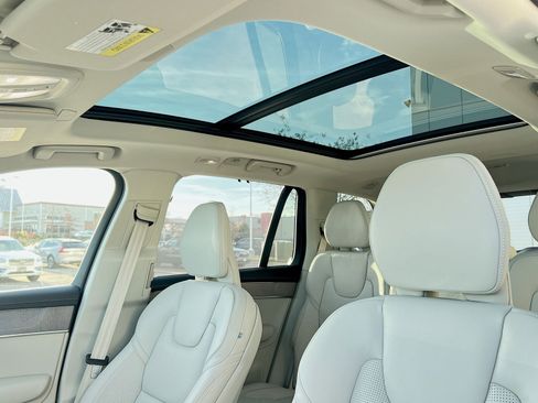 New 2026 Volvo XC90 B6 Ultra image 23