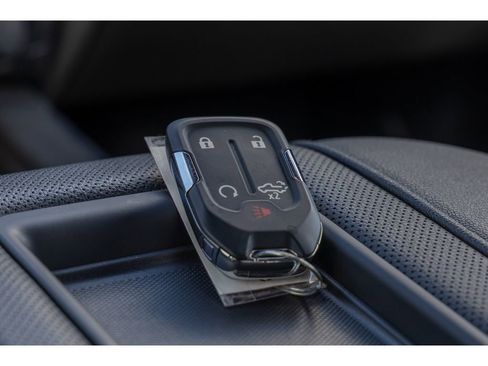 Used 2022 GMC Sierra 1500 AT4 w/ AT4 Premium Package image 27