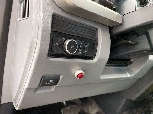 Certified 2023 Ford F350 4x4 Regular Cab DRW Super Duty image 12