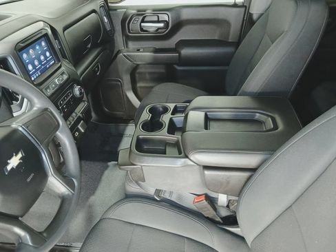Used 2020 Chevrolet Silverado 1500 Custom w/ Custom Value Package AWD/4WD image 16