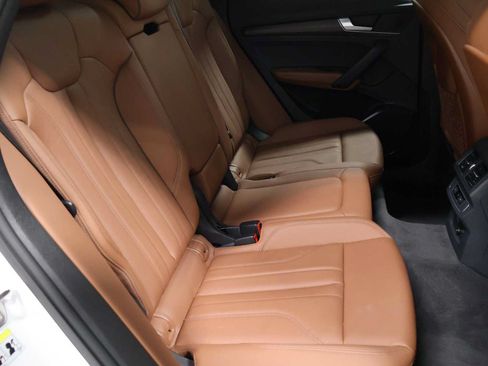 Used 2024 Audi Q5 2.0T Premium w/ Convenience Package AWD/4WD image 33