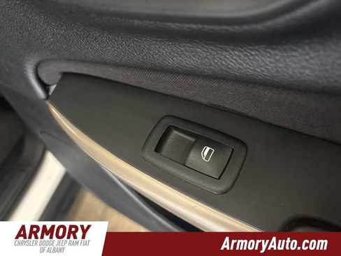 Used 2017 Jeep Cherokee Latitude image 29