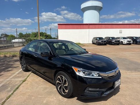 Used 2017 Honda Accord EX-L image 3