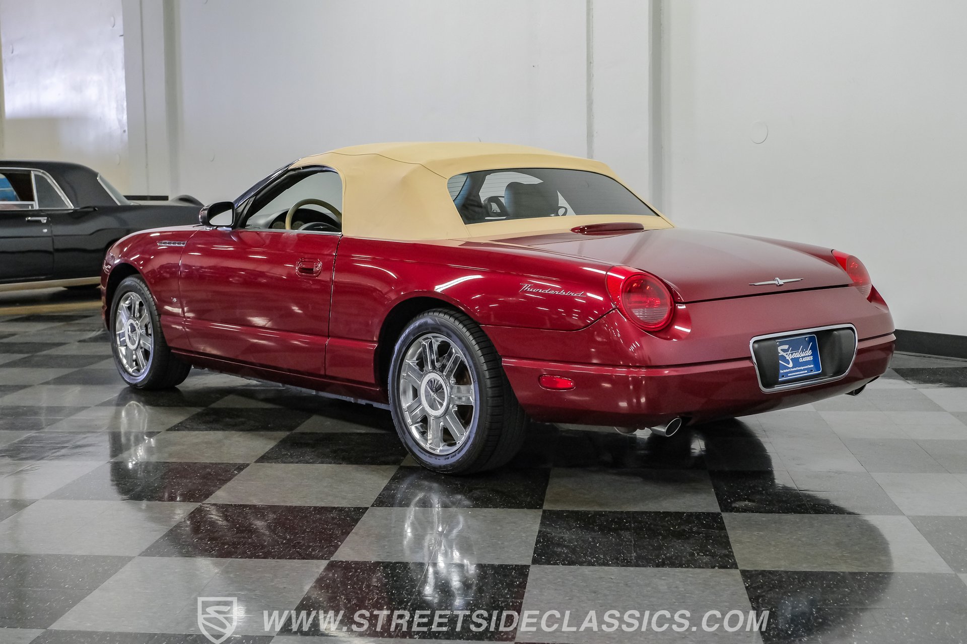 Used 2004 Ford Thunderbird RWD image 23