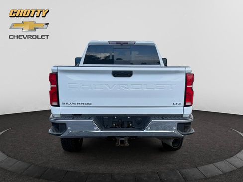 Used 2024 Chevrolet Silverado 2500 LTZ w/ LTZ Convenience Package AWD/4WD image 4