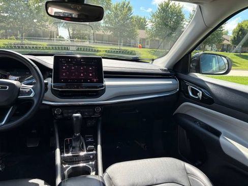 Used 2022 Jeep Compass Limited AWD/4WD image 26