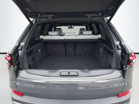 New 2026 BMW X5 xDrive50e image 13