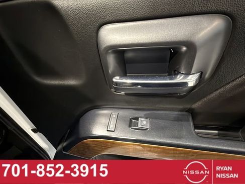 Used 2018 Chevrolet Silverado 1500 LTZ image 38