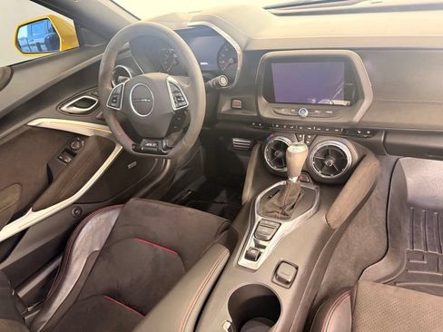 Used 2018 Chevrolet Camaro ZL1 RWD image 24