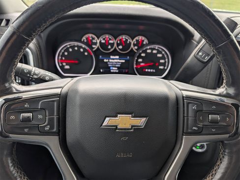 Used 2022 Chevrolet Silverado 2500 LT w/ Convenience Package image 21