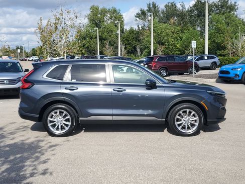 Certified 2025 Honda CR-V EX image 3