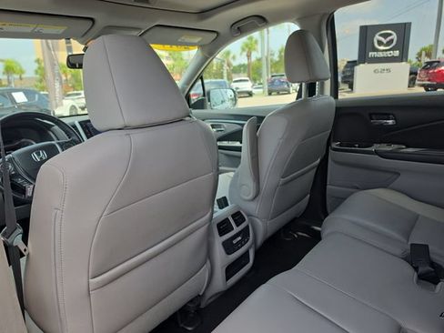 Used 2017 Honda Pilot EX-L image 11
