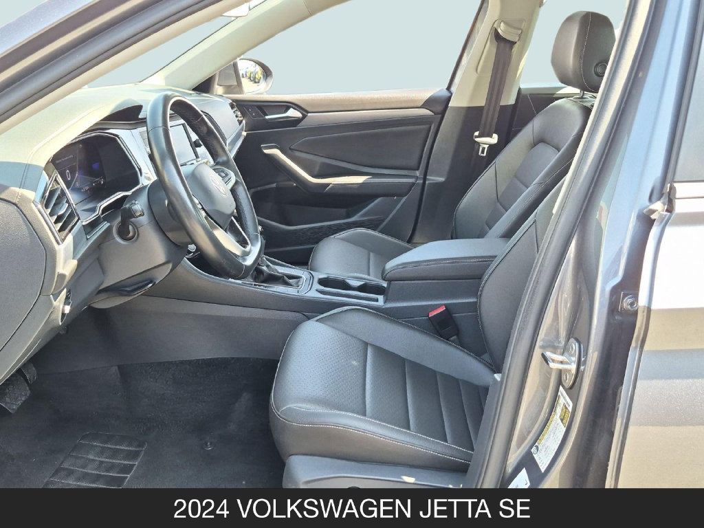 Used 2024 Volkswagen Jetta SE FWD image 14
