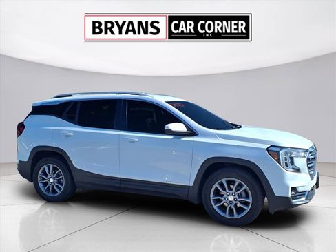 Used 2023 GMC Terrain SLT w/ Tech Package image 22