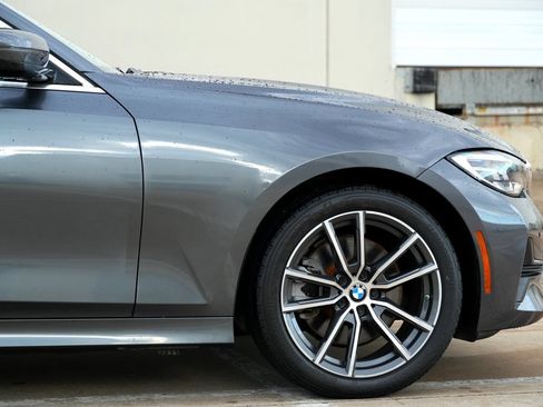 Used 2019 BMW 330i Sedan w/ Premium Package RWD image 28