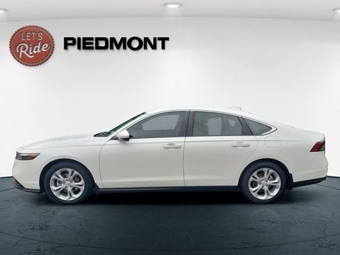 Certified 2024 Honda Accord LX image 9