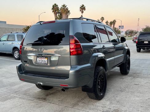 Used 2004 Lexus GX 470 Base 4WD 4dr SUV image 10