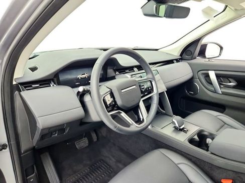 Used 2025 Land Rover Discovery Sport S image 16