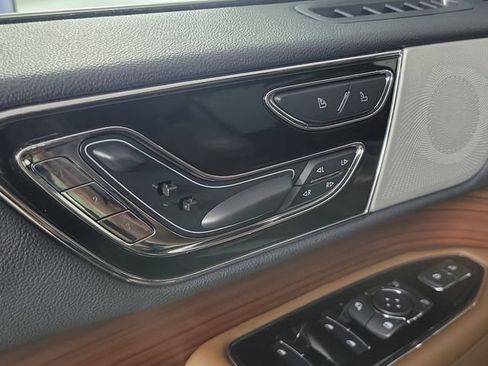 Used 2022 Lincoln Navigator L Reserve RWD image 20