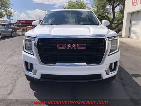 Used 2022 GMC Yukon XL SLE w/ Gmc Pro Safety Plus Package RWD image 3