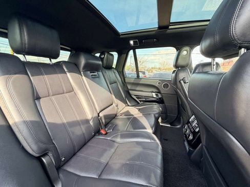 Used 2017 Land Rover Range Rover Supercharged AWD/4WD image 29