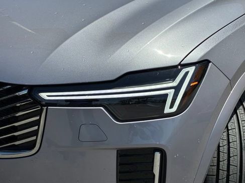 New 2026 Volvo XC90 B6 Plus w/ Protection Package Premier AWD/4WD image 8