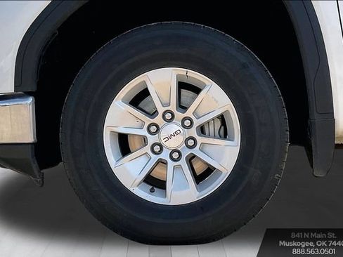 Used 2024 GMC Sierra 1500 SLE RWD image 32